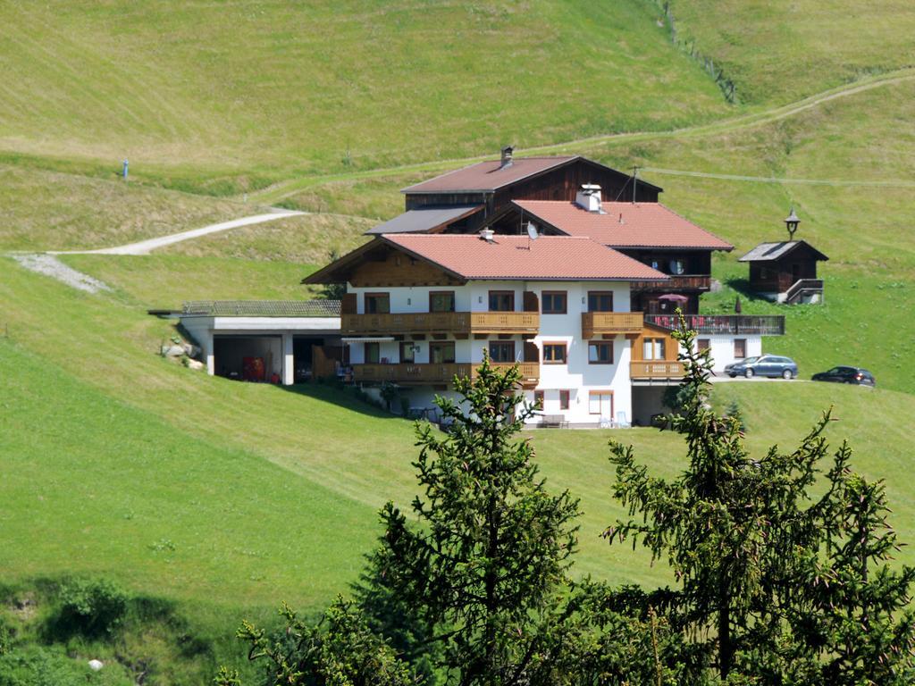 Ferienhaus Martlerhof Тукс Стая снимка